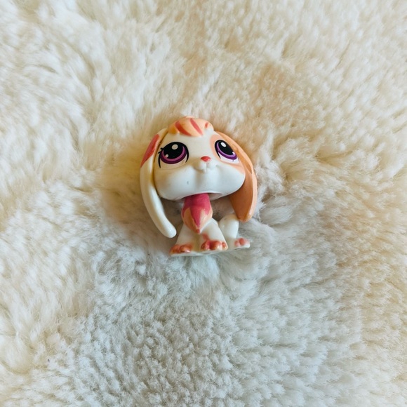 Littlest Pet Shop ~ #1304 ~ Bunny ~ Lop Ear - Picture 1 of 4